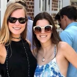 Meet your Posher, Caroline